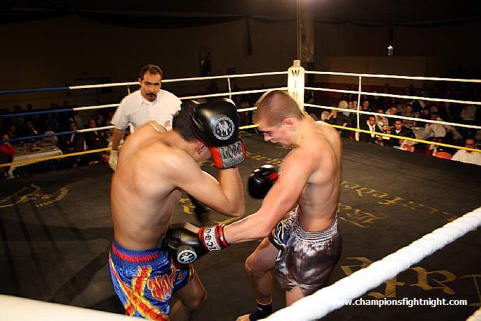 091218_0140_slonov-sahralian_k1_fight_night_ii.jpg