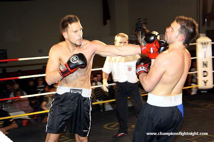 091218_0475_blanacic-coccimiglio_k1_fight_night_ii.jpg