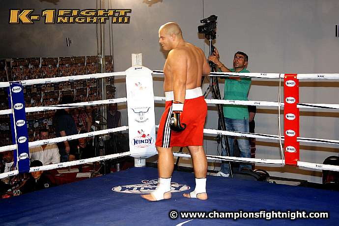 110708_0593_memishi_akbulut_k1_fightnight_3.jpg